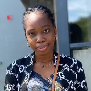 Babby sitter en Angola/Luanda.  