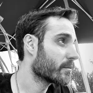 Bonjour, Je cherche une femme de ménage