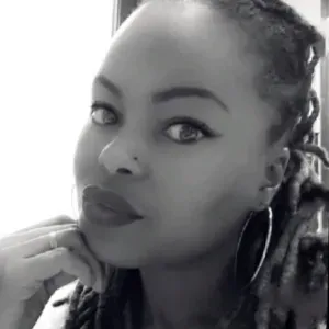 Femme de ménage organisée et véhiculée