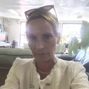 Femme de ménage  et baby-sitter