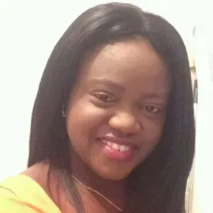 Eu sou Babá com experiência a 3 anos