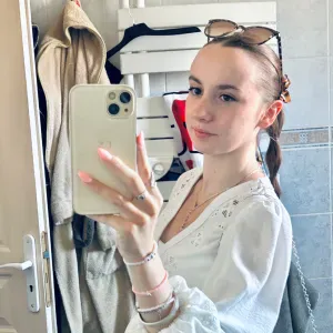 Baby-sitter, une étudiante responsable et motivée