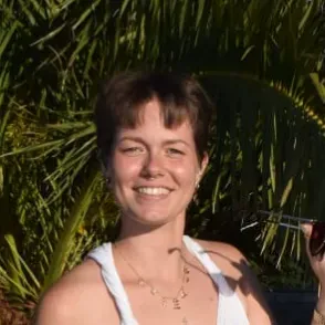 Femme de ménage aux alentours de Caen