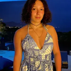 Baby-sitter à Saint Genest Lerpt et ses alentours 