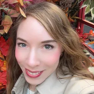 Experienced babysitter/tutor in Pinner