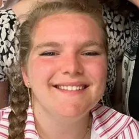 Baby-sitter (+aide aux devoirs) à Armentières 