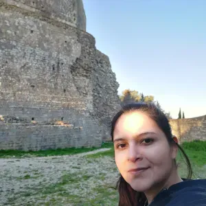 Baby sitter Expérimentée  à Nîmes
