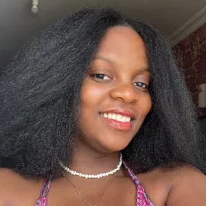 Niñera en Vigo – Responsable y disponible por las tardes