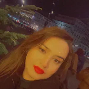 diplomée à l'école normale superieur d'enseignement