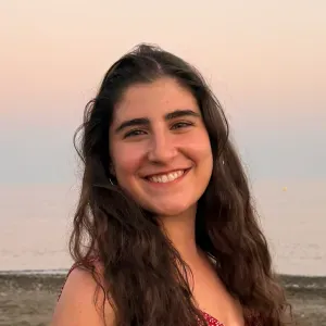 Abigail, Pet-sitteuse, habitué et motivé, sur Paris ! 