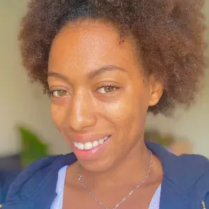 Auxiliaire de puériculture à domicile ! 