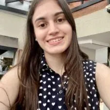 Je recherche un emploi de baby-sitter et de tâches ménagères