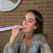 Aurora cerca lavoro come babysitter\aiuto compiti.