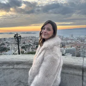 Étudiante sérieuse à Marseille, garde d'enfant 