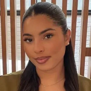 	Baby-sitter disponible dans votre zone