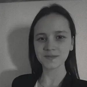 Jeune baby-sitter motivée à Dijon !
