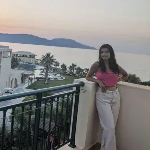 Baby-sitter aimante et compétente