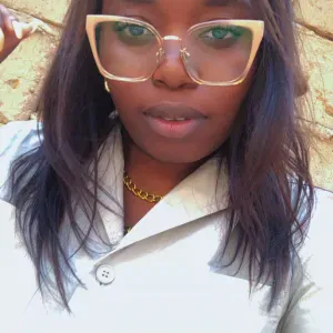 Trahei como cuidadora em Angola 