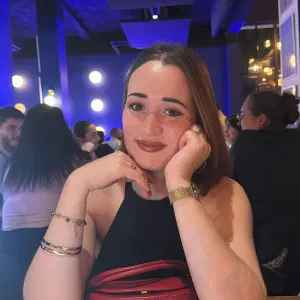 Baby sitter diplômé disponible 