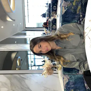 Nezli, diplômée bac S , secrétaire médicale expérimentée 