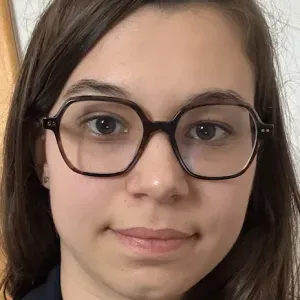 Étudiante motivée propose garde d'enfants