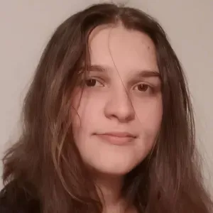 Nounou animaux friendly dispo immédiatement
