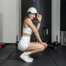 LAVORO VITTO E ALLOGGIO