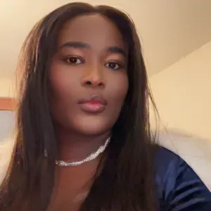 Aide soignante disponible pour vous aider 