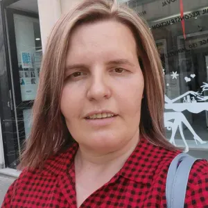 OSS cerca lavoro come badante o babysitter