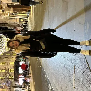 Baby-Sitter dans les alentours de Meyreuil et + 50km