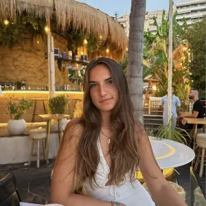 Jeune étudiante pour garde d'enfants (planning flexible)