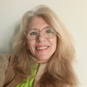 Assistante maternelle a Bourges. 