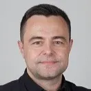 Je recherche une baby-sitter