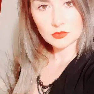 Gouvernante de maison expérimenté 