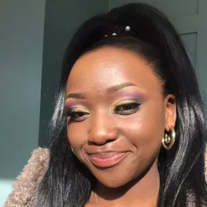 Experienced babysitter available in Stockport