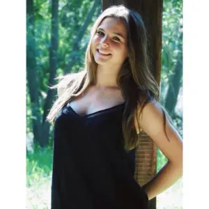 baby-sitter sérieuse et de confiance