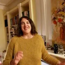 Femme de ménage  dans les bureaux et à domicile