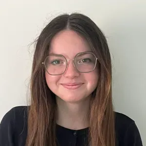 Baby-sitter étudiante à Roanne 