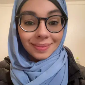 Baby-sitter maman bienveillante douce et patiente 