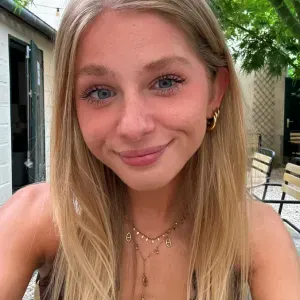 Baby-sitter expérimentée à Rennes