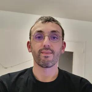 Aide à domicile polyvalent – 5 ans d'expérience – Jonathan