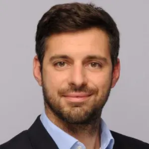Je cherche une femme de ménage et garde d'enfants