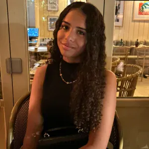 Baby-sitter expérimentée à Paris