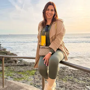 - Babysitting - Acompanhamento nocturno - Nanny 