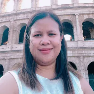 Experienced Nanny in Paris looking for semi or fulltime job