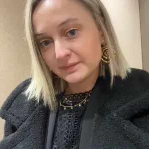 Garde d'enfants sérieuse et passionnée 