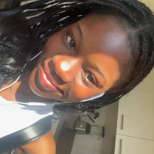 une super baby-sitter pour vos enfants à Ixelles :) 