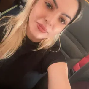 J'ai un diplôme en nettoyage et un diplôme en cuisine.