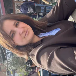 Baby-sitter expérimenté à Bruxelles et alentours 