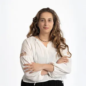Canguro y apoyo infantil con experiencia educativa